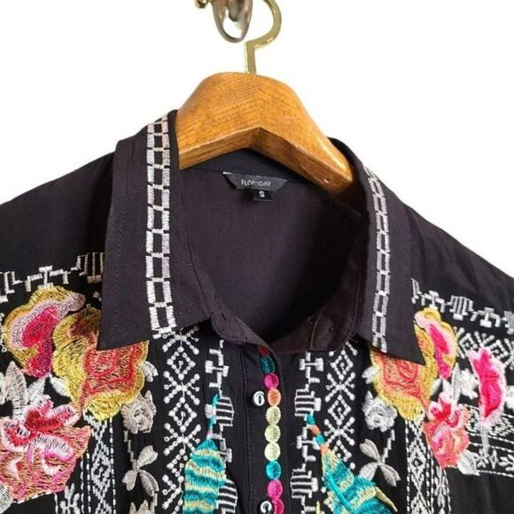 Floryday Black Embroidered Multi Colored‎ Tunic Size Small - Picture 5 of 11